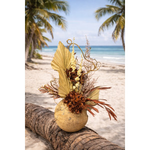 Base de coco con flor seca...